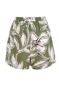 Quiz Shorts|Holiday><noscript><img width=