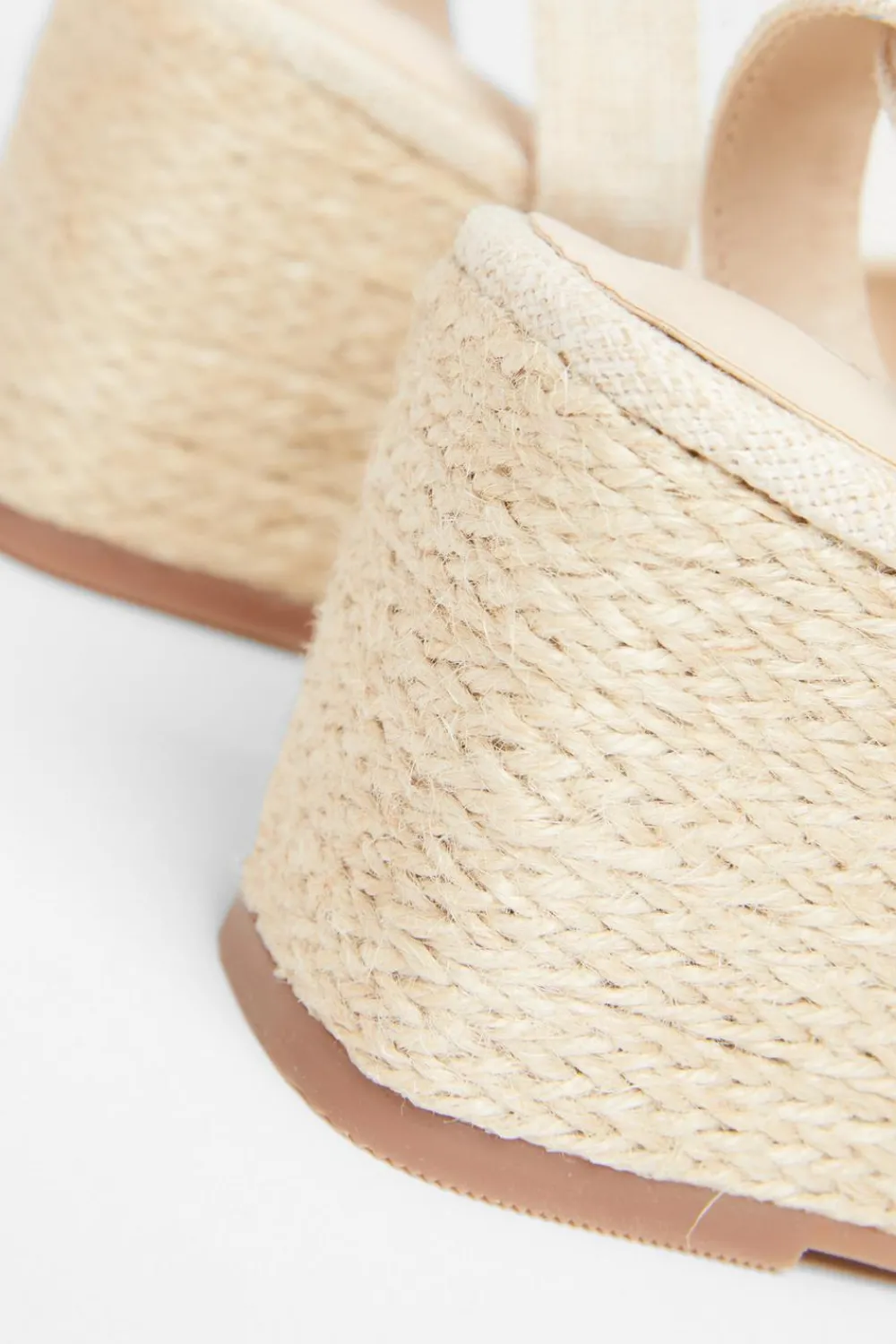 Quiz Wedges|Sandals>Natural Cross Strap Wedges