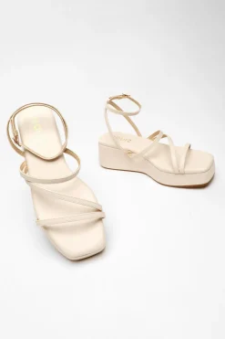 Quiz Wedges|Sandals><noscript><img width=