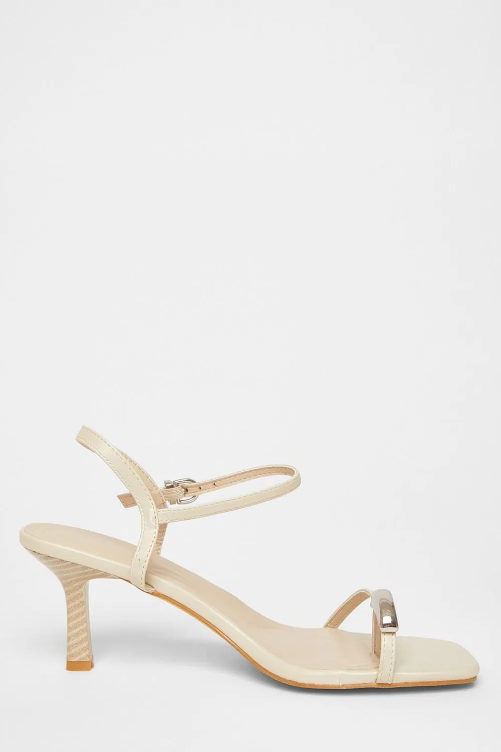 Quiz Heels>Toe Thong Stiletto Heels