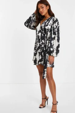 Quiz Wrap Dresses|Satin Dresses><noscript><img width=