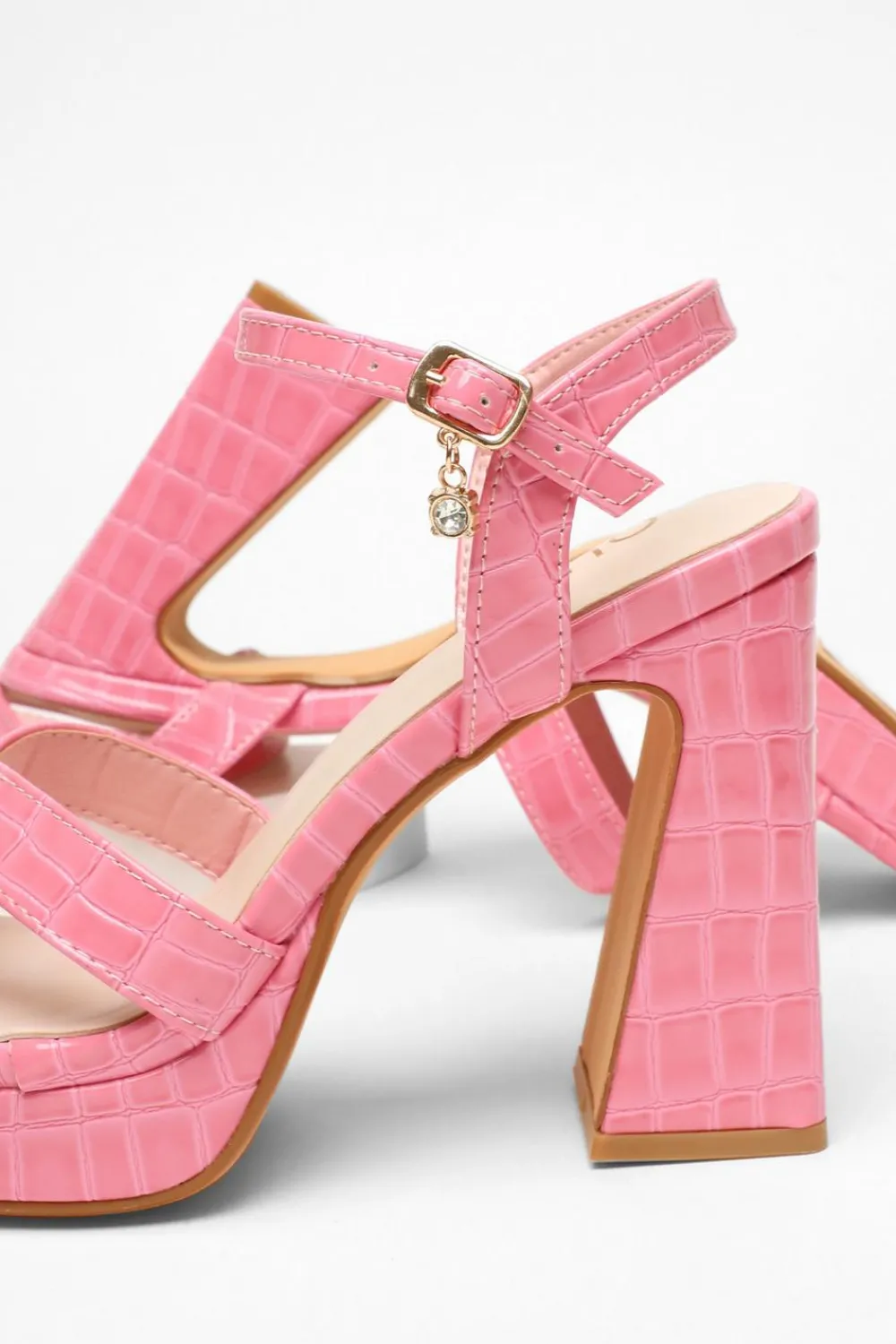 Quiz Shoe & Bag Sets|Platforms>Crocodile Cross Strap Platform Heeled Sandal
