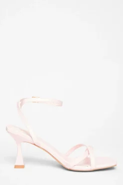 Quiz Heels><noscript><img width=