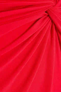Quiz Trending: Red|Skirts><noscript><img width=
