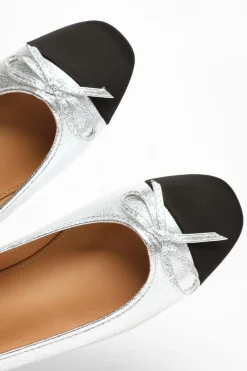 Quiz Pumps|Flats><noscript><img width=