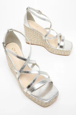 Quiz Wedges|Sandals><noscript><img width=