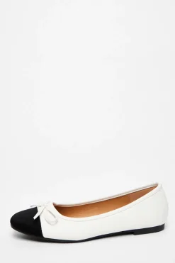 Quiz Pumps|Flats>White Faux Leather Bow Flat Pumps