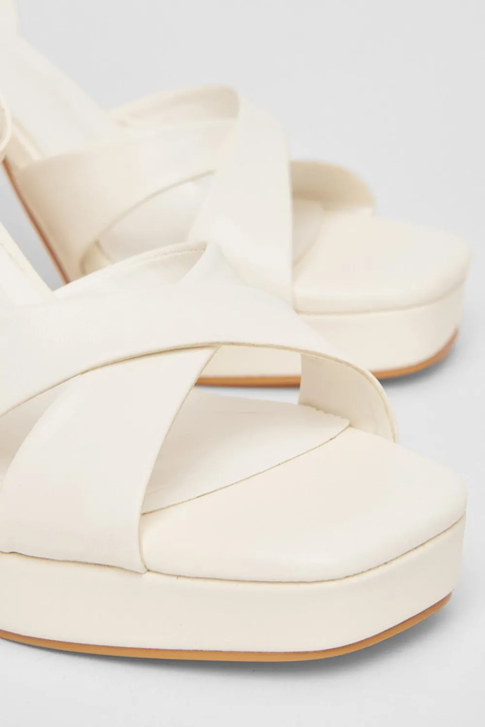 Quiz Platforms|Heels>Faux Leather Platform Heels