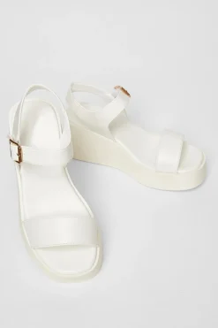 Quiz Sandals|Holiday Shoes><noscript><img width=