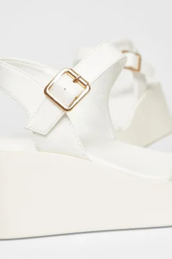 Quiz Sandals|Holiday Shoes><noscript><img width=