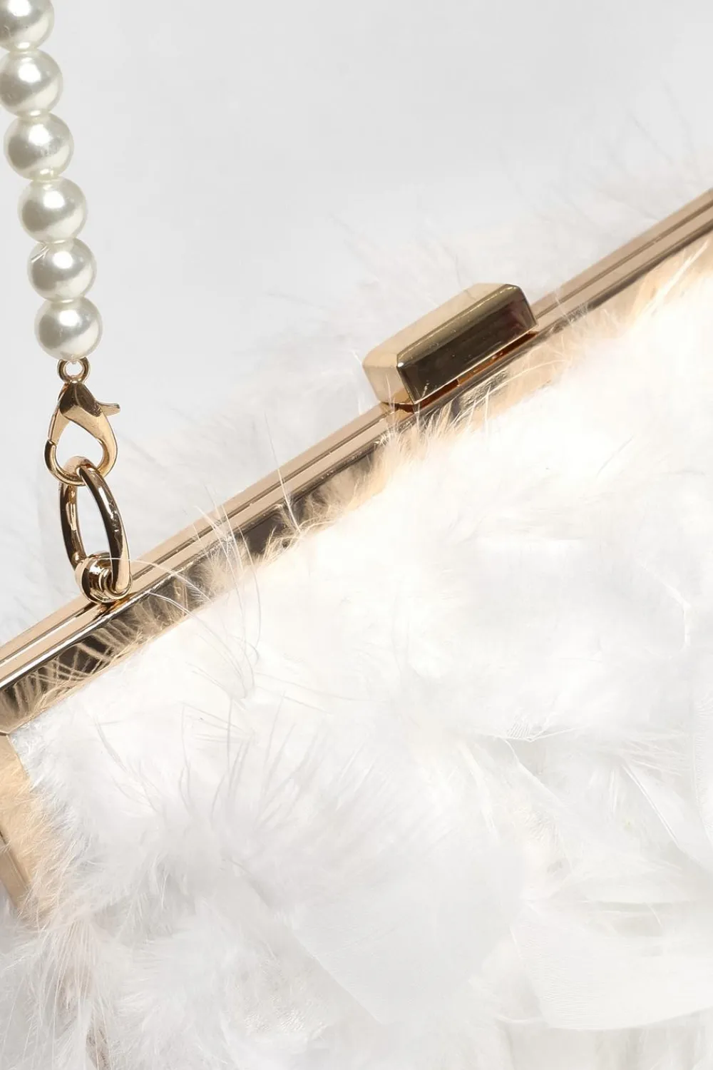 Quiz Wedding Accessories|Bride To Be>White Feather Clutch Bag