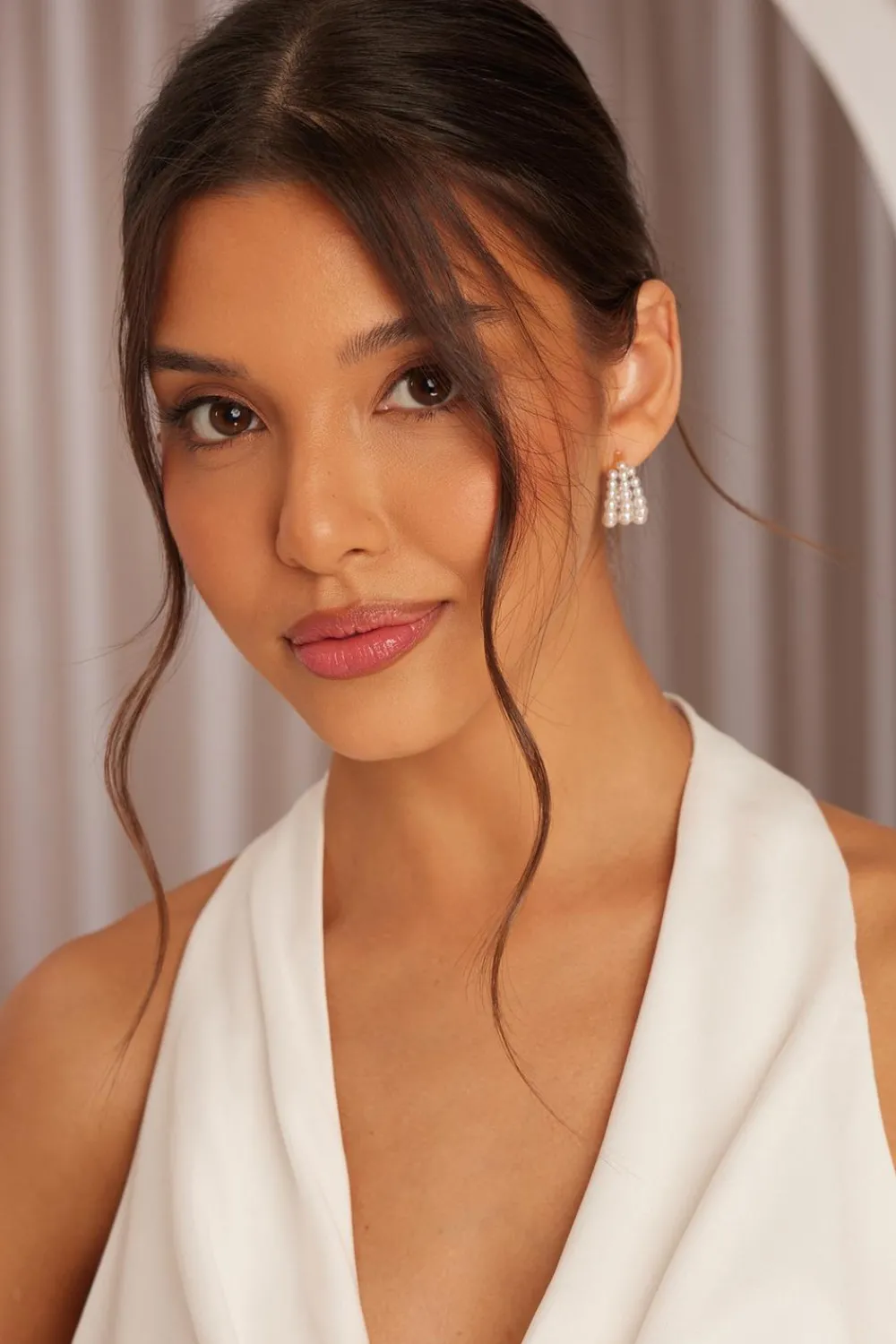 Quiz Wedding Accessories|Jewellery>White Pearl Hoop Earrings