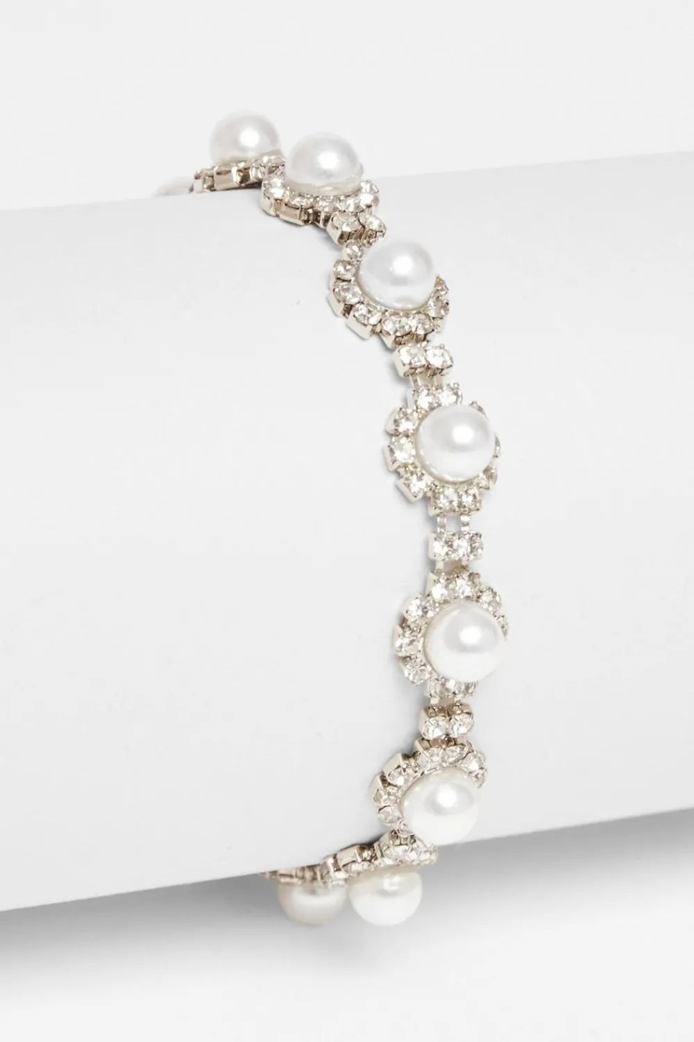 Quiz Wedding Accessories|Jewellery>White Pearl Toggle Bracelet