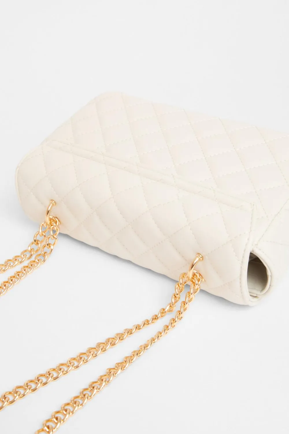 Quiz Bags>White Quilted Cross Body Bag