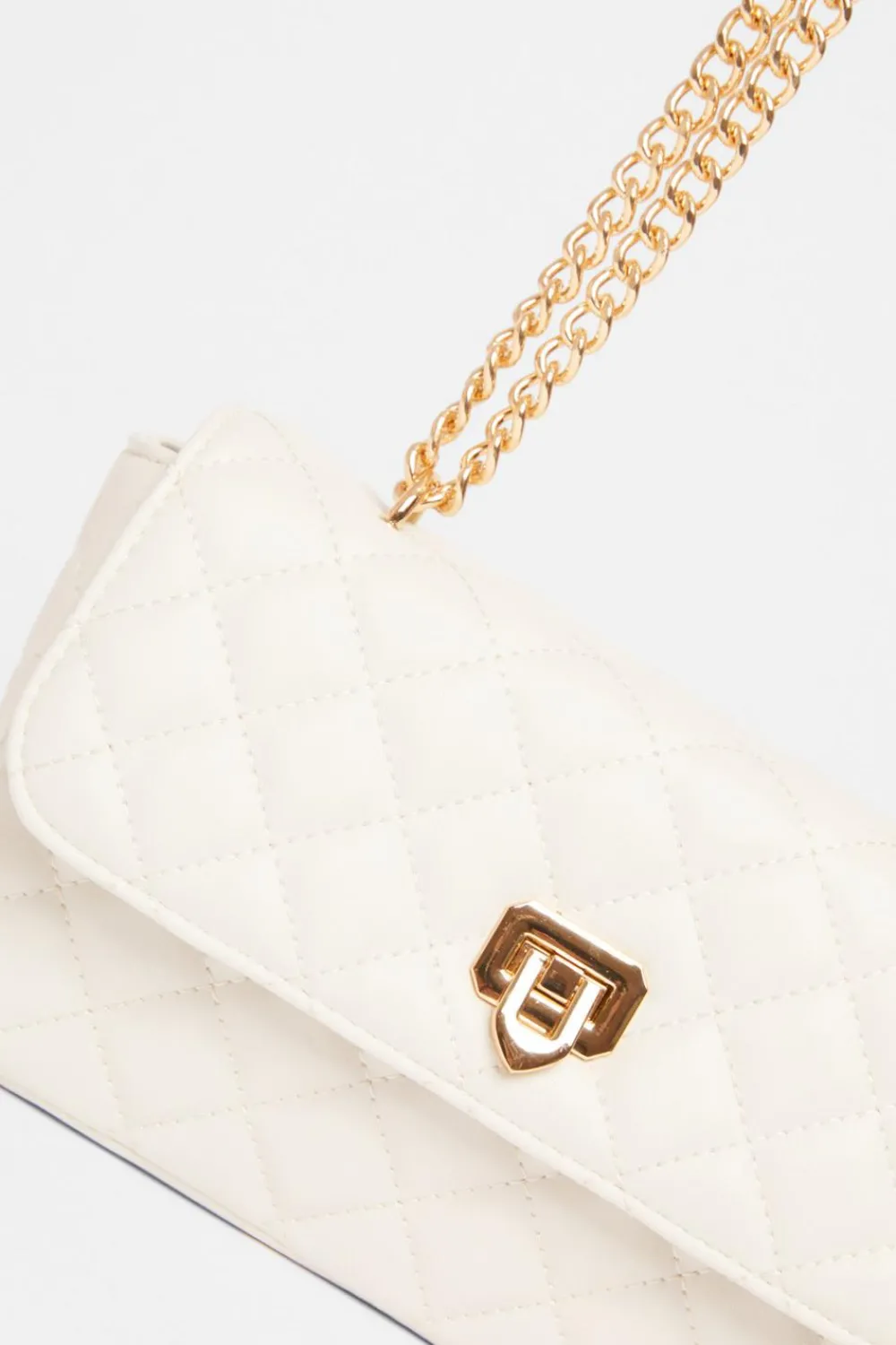 Quiz Bags>White Quilted Cross Body Bag