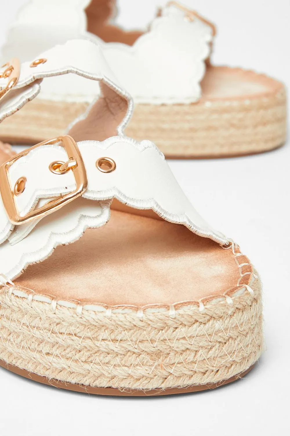 Quiz Sandals|Holiday Shoes>Scallop Flatform Sandals