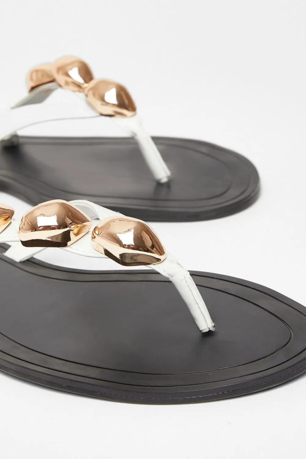 Quiz Sandals|Holiday Shoes>Toe Thong Flat Sandals