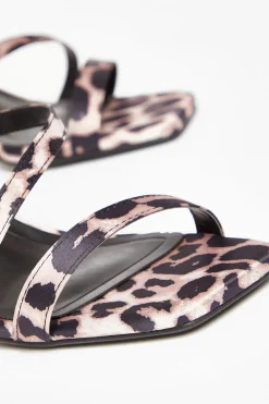 Quiz Wide Fit|Sandals><noscript><img width=