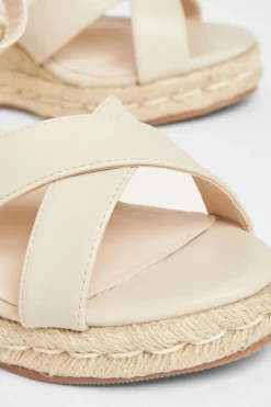 Quiz Wide Fit|Wedges><noscript><img width=