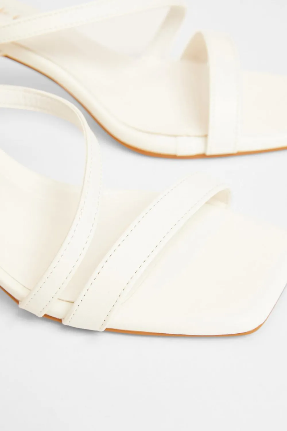 Quiz Wide Fit|Heels>Wide Fit Asymmetric Strap Heels