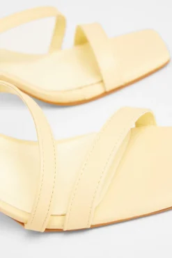Quiz Wide Fit|Holiday Shoes><noscript><img width=
